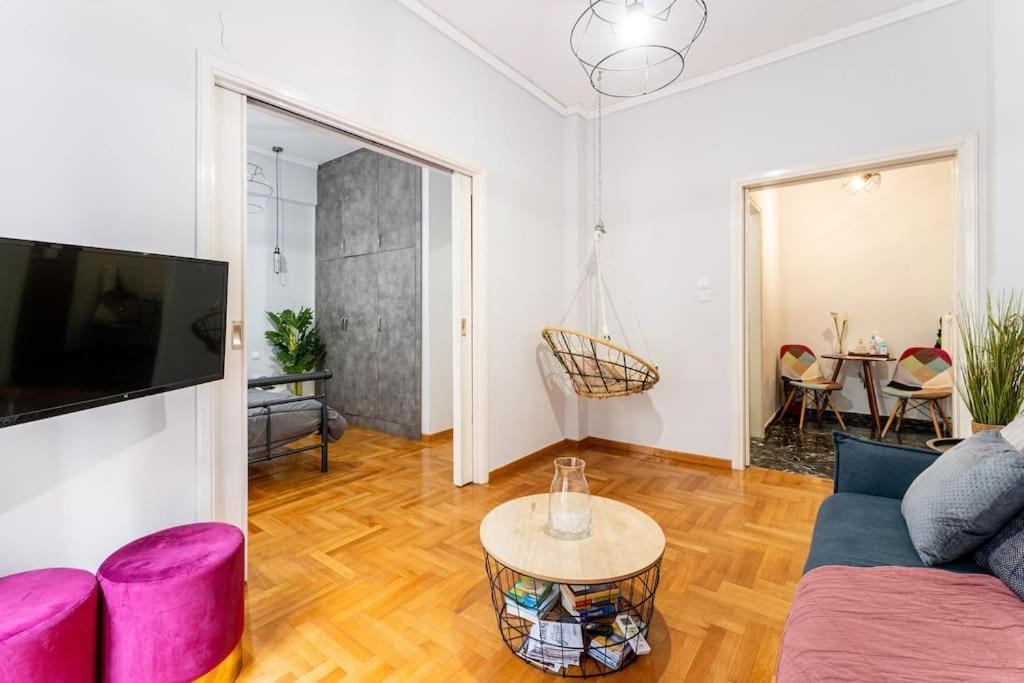 Downtown Cute Apt In The Heart Of Plaka أثينا المظهر الخارجي الصورة