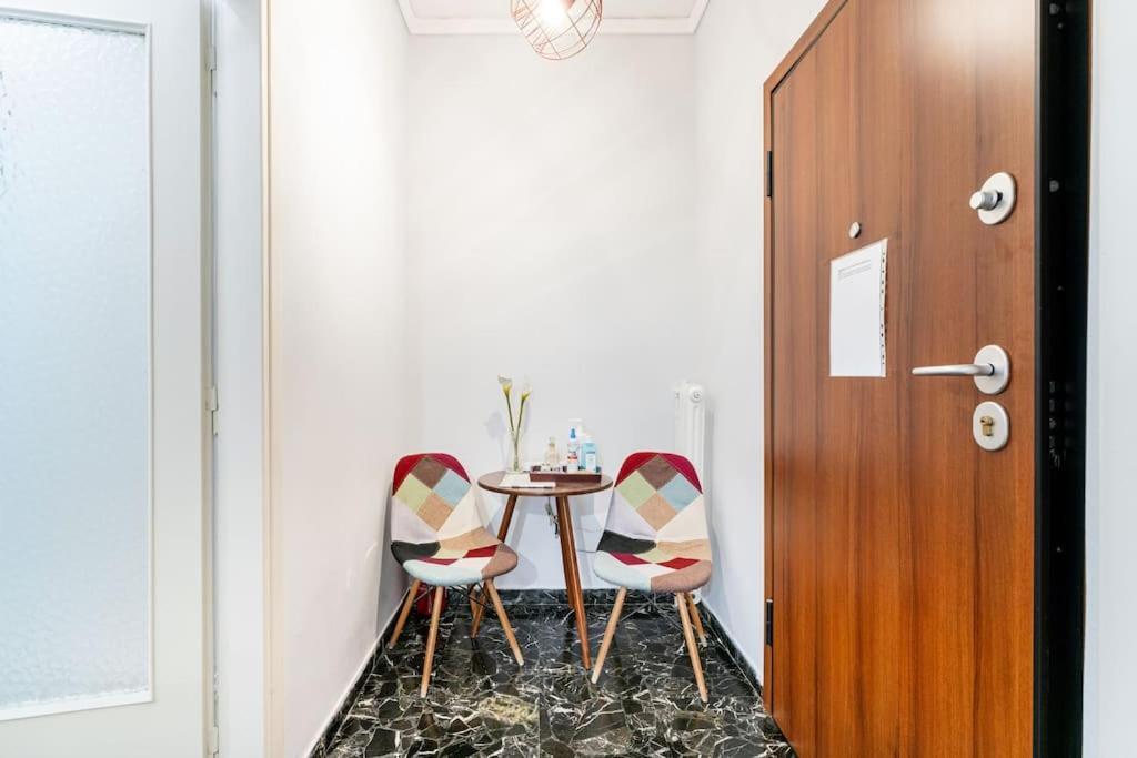 Downtown Cute Apt In The Heart Of Plaka أثينا المظهر الخارجي الصورة